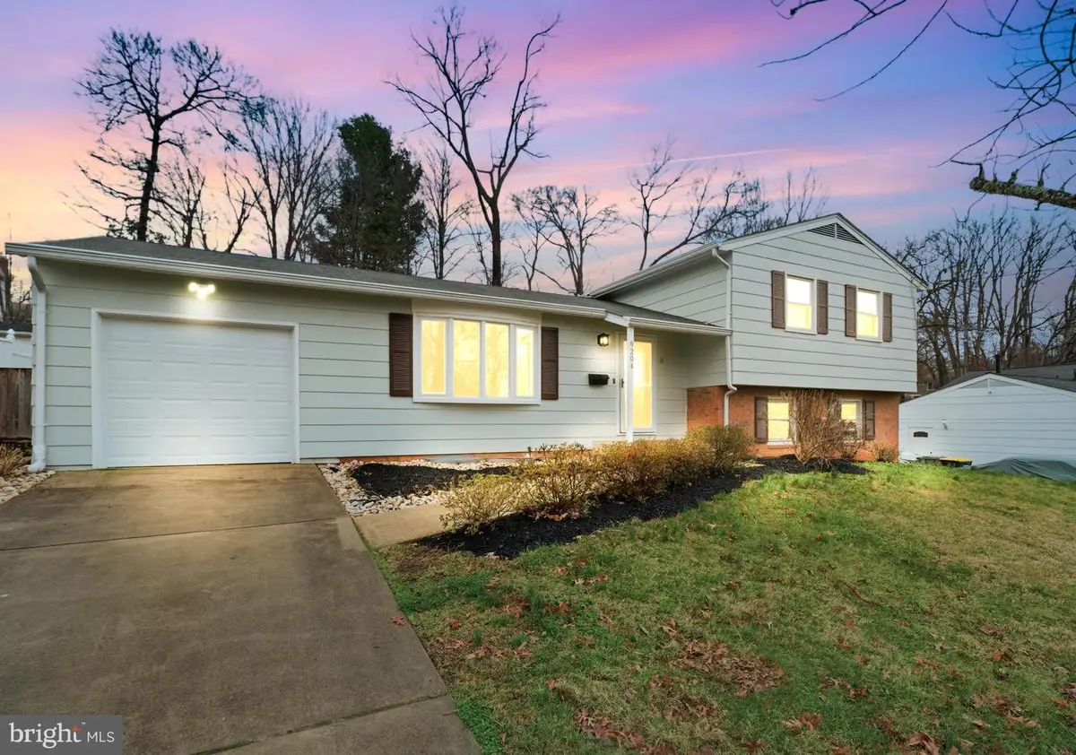 9204 Ashmeade Dr, Fairfax, VA 22032 - #1