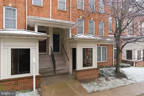 4477-b Beacon Grove Cir, FAIRFAX, VA 22033