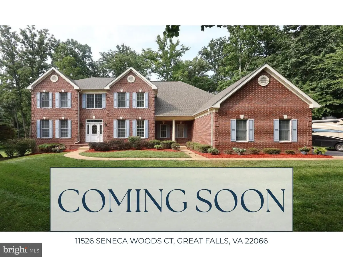 11526 Seneca Woods Ct, Great Falls, VA 22066 - #1