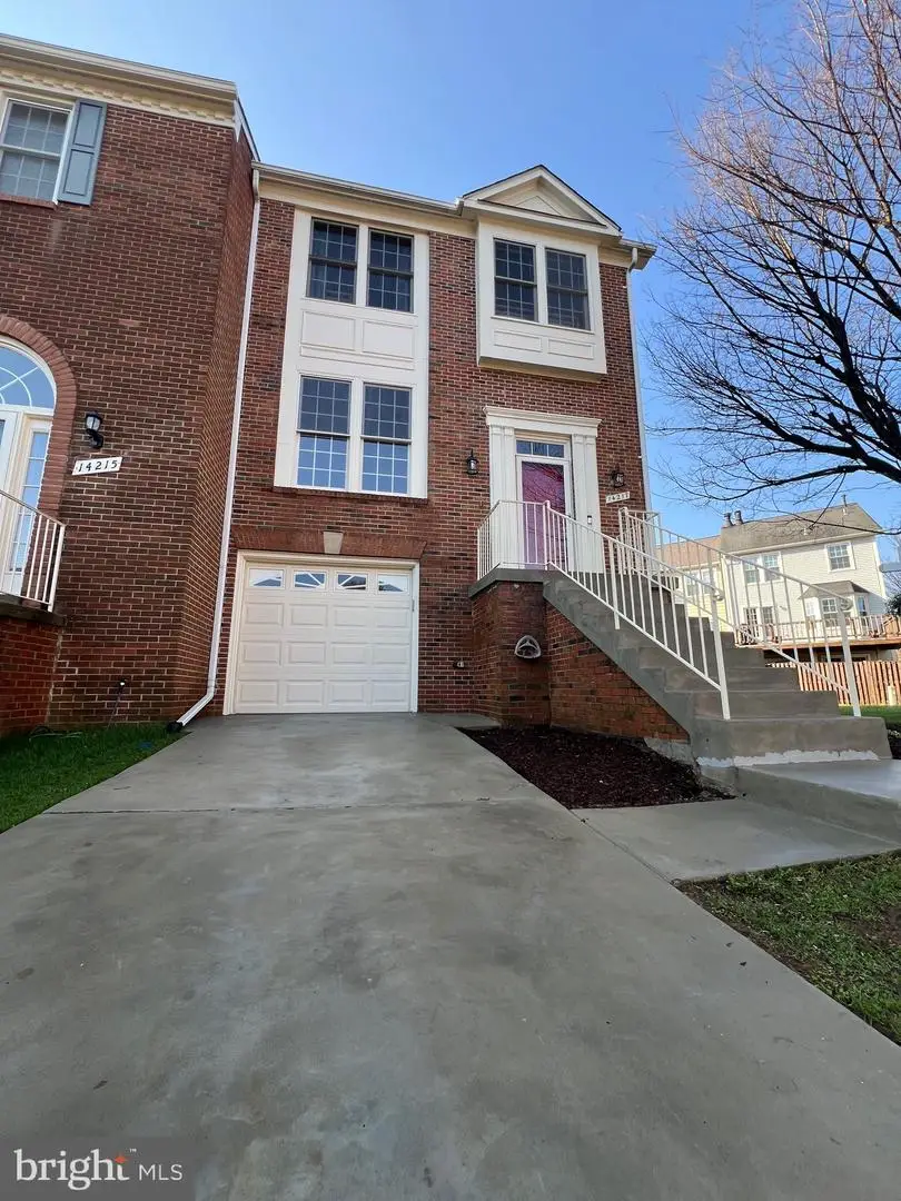 14217 Belt Buckle Ct, Centreville, VA 20121 - #1