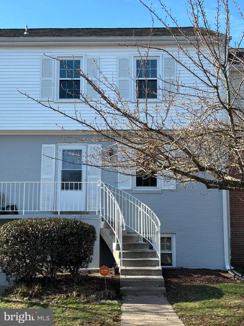 14465 Golden Oak Rd, Centreville, VA 20121 - #2