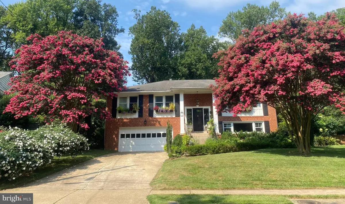 6309 Mori St, McLean, VA 22101 - #1