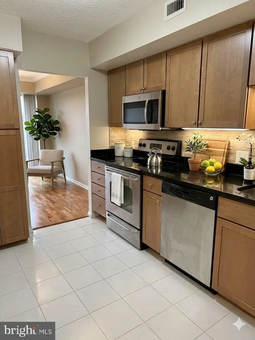 2230 George C Marshall Dr #924, Falls Church, VA 22043 - #2