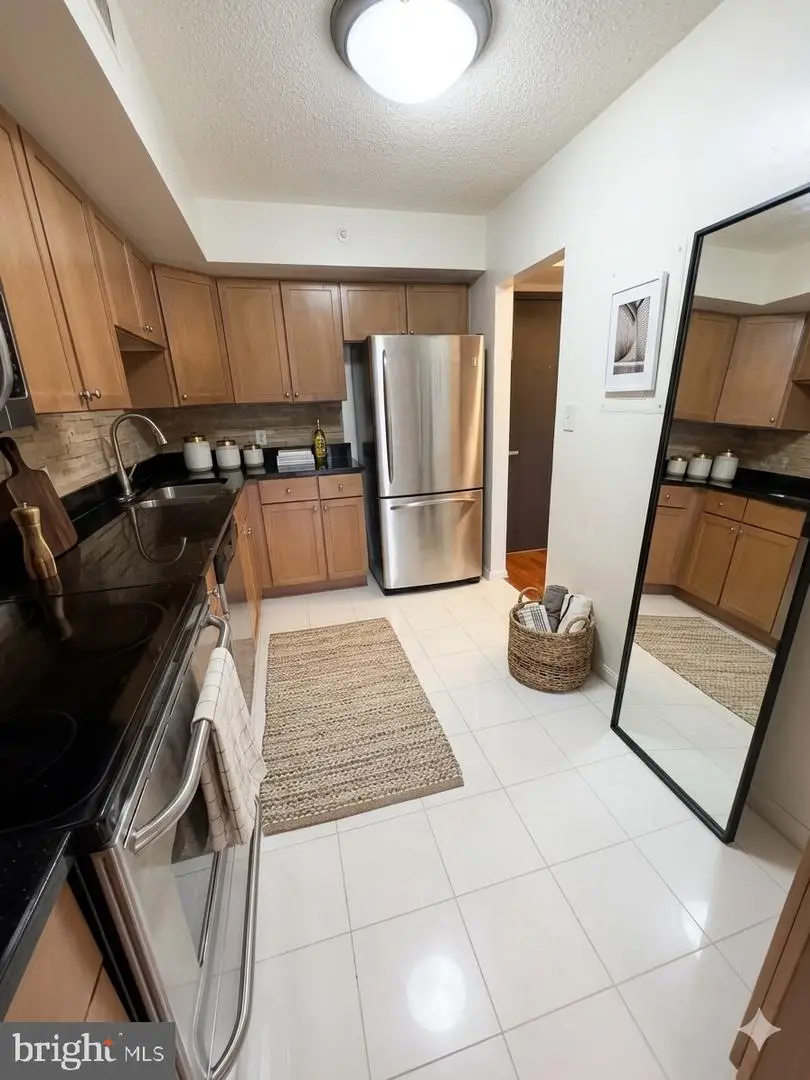 2230 George C Marshall Dr #924, Falls Church, VA 22043 - #3