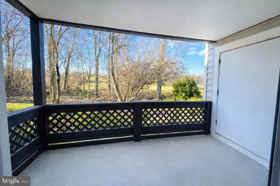 10146 Oakton Terrace Rd #10146, Oakton, VA 22124 - #3