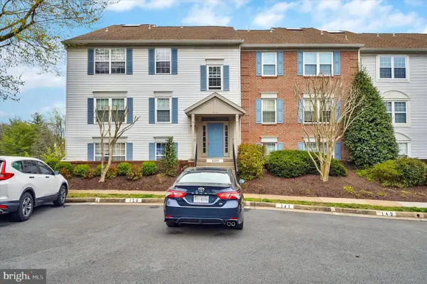 12101 Greenway Ct #209, FAIRFAX, VA 22033