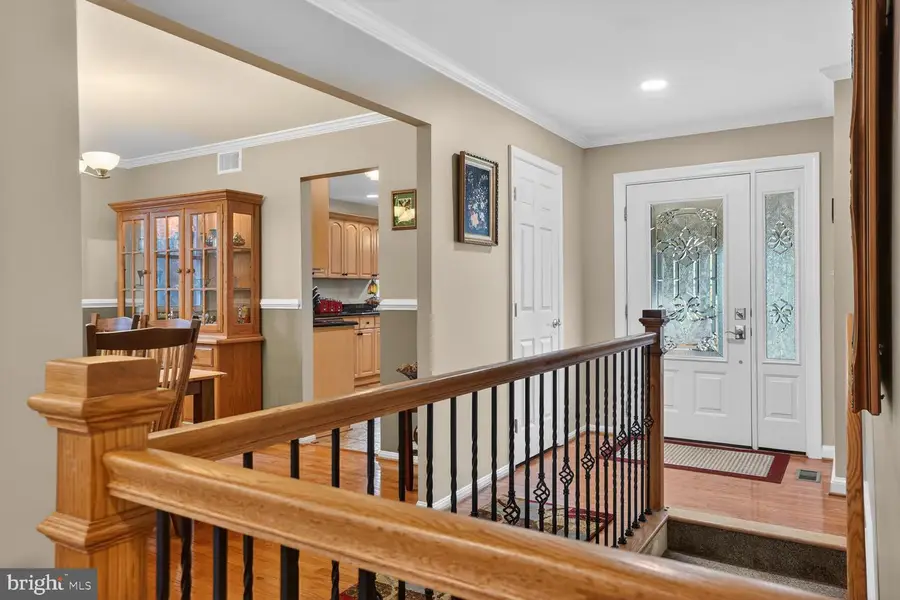 5206 Pimlico Ct, Fairfax, VA 22032 - #2