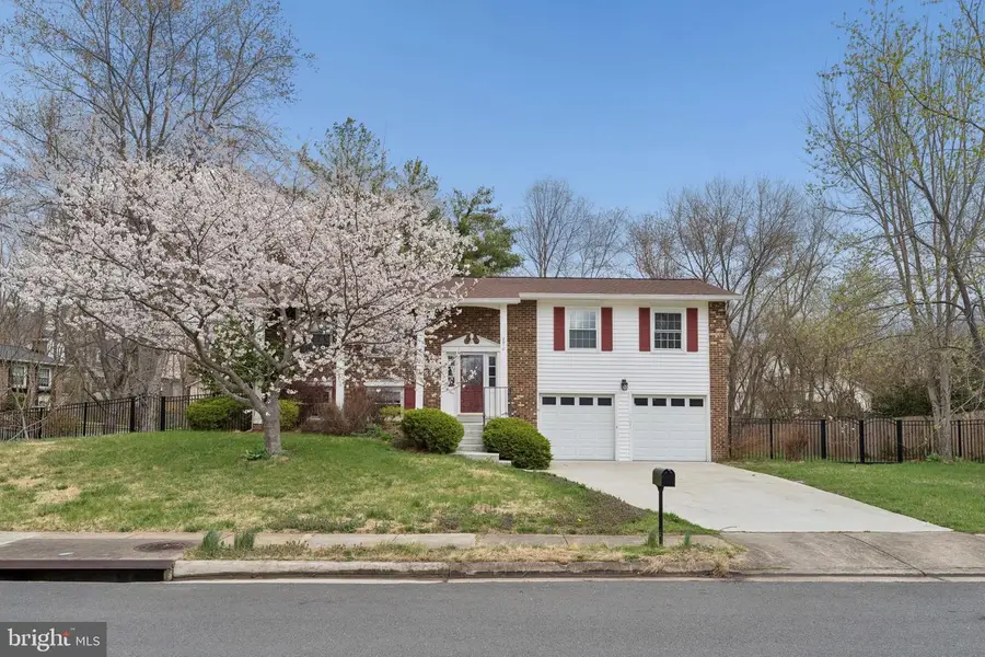 8910 Spur Rd, Springfield, VA 22153 - #2