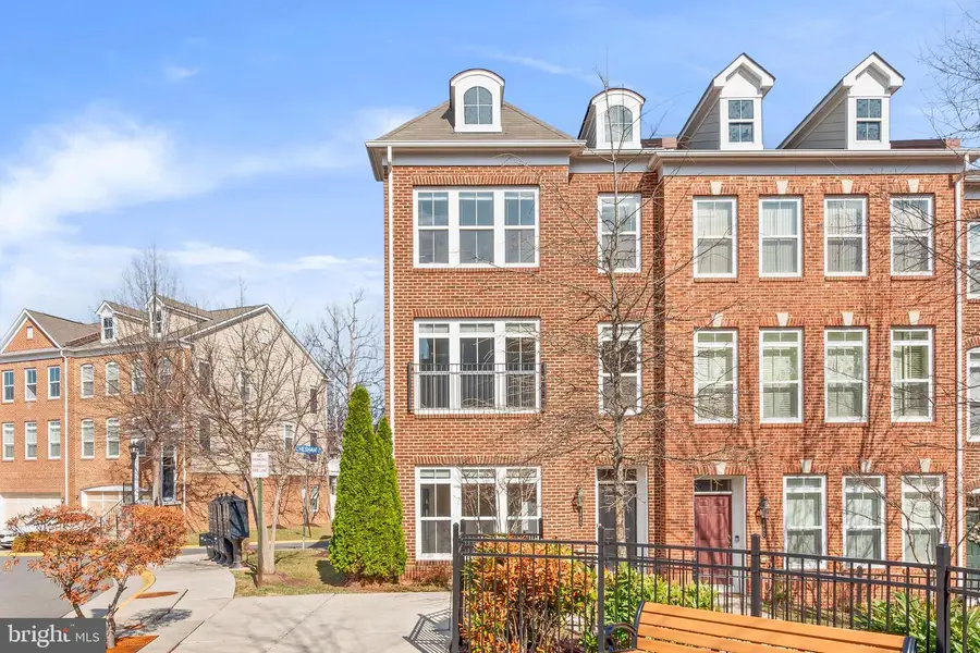 9640 Pullman Pl, Fairfax, VA 22031 - #3