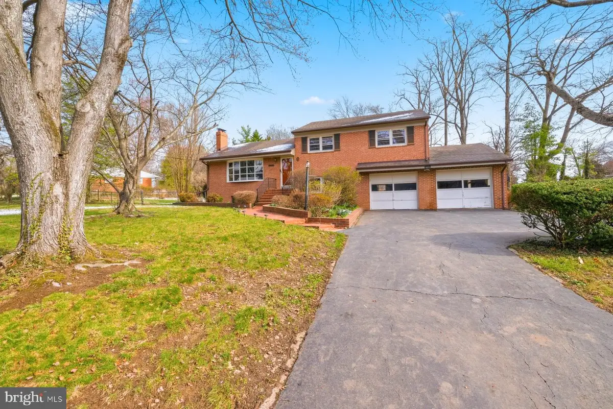 6424 Vale St, Alexandria, VA 22312 - #1