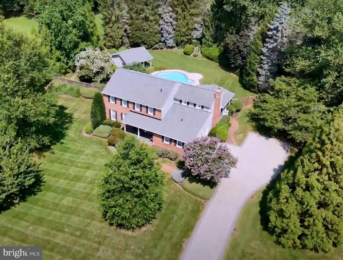 10904 Equestrian Ct, Reston, VA 20190 - #1