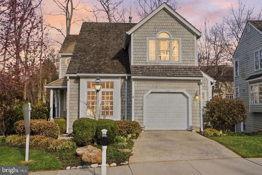 1285 Lamplighter Way, Reston, VA 20194 - #3