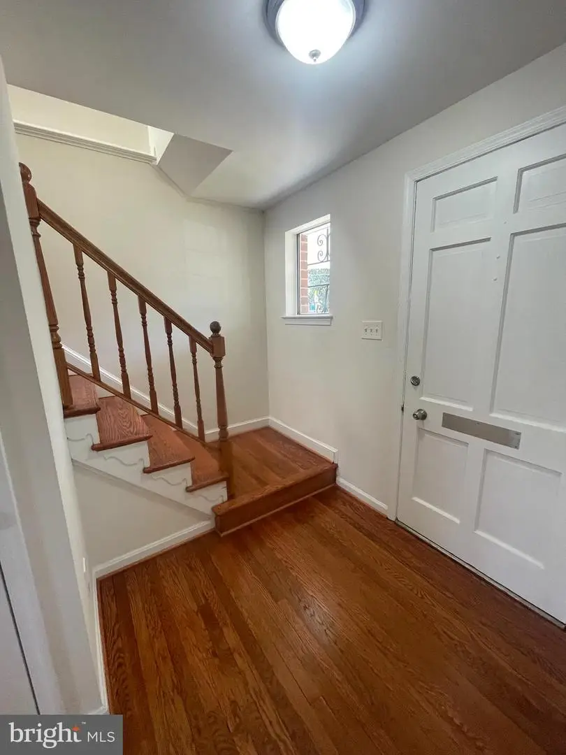 5401 Southampton Dr, Springfield, VA 22151 - #3