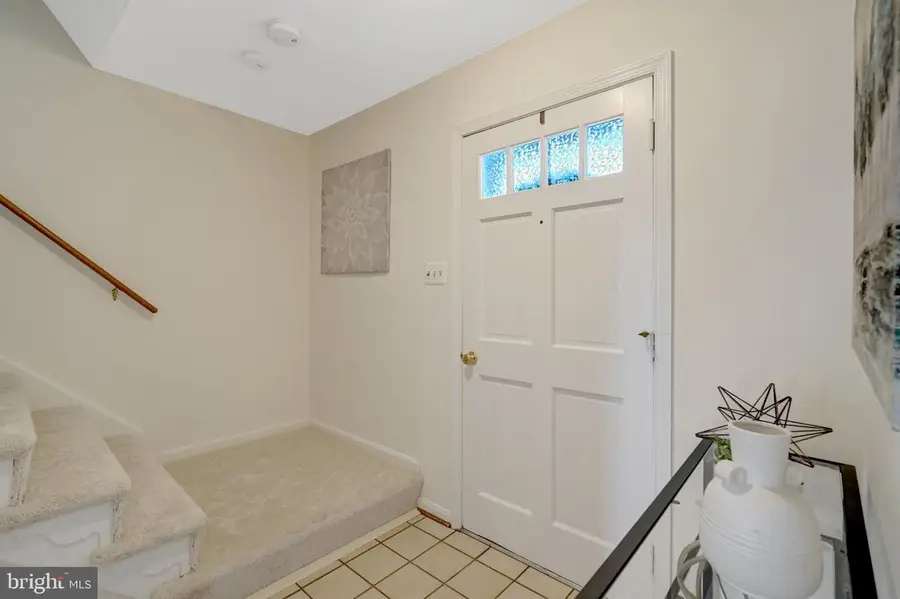 7627 Luton Pl, Alexandria, VA 22315 - #3