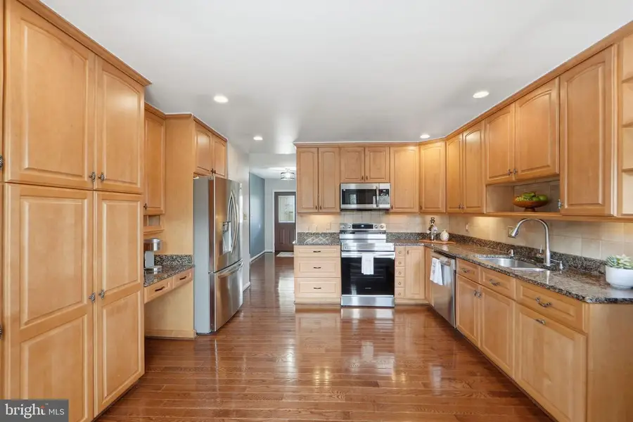 7316 Lightship Ct, Burke, VA 22015 - #3