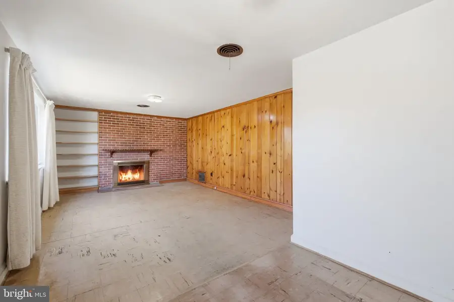 3806 Howard St, Annandale, VA 22003 - #3