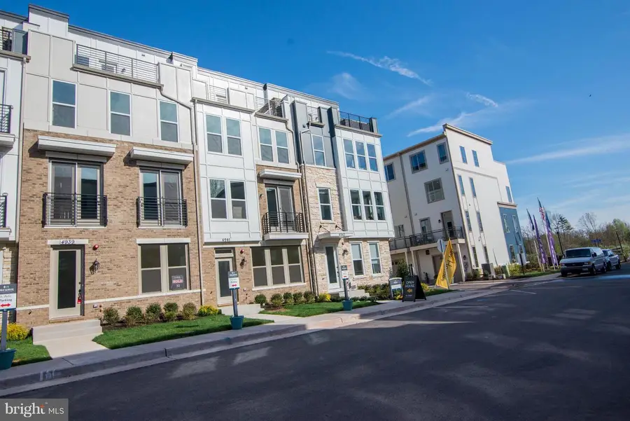 4939 Trail Vista Ln, Chantilly, VA 20151 - #2
