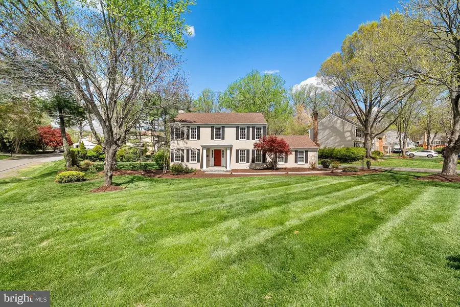 10840 Fieldwood Dr, Fairfax, VA 22030 - #2