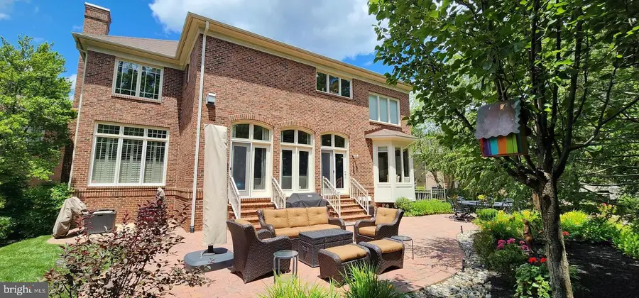 11103 Chessington Pl, Reston, VA 20194 - #2