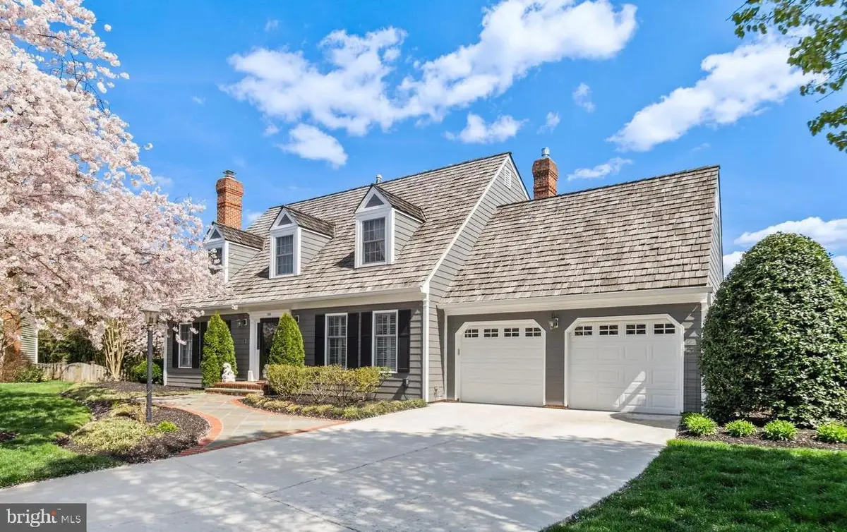 1502 Chain Bridge Ct, McLean, VA 22101 - #1