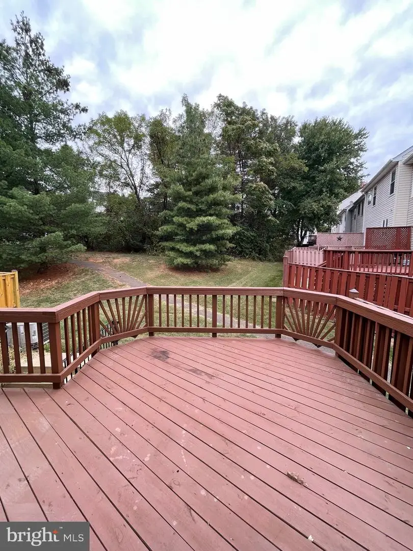 5142 Ballycastle Cir, Alexandria, VA 22315 - #3