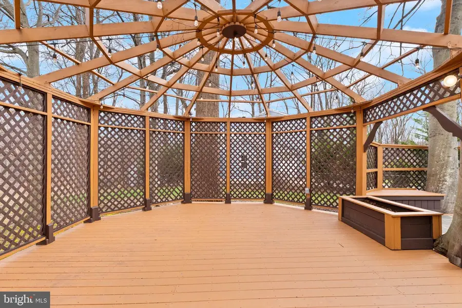 6027 Ridge Ford Dr, Burke, VA 22015 - #2