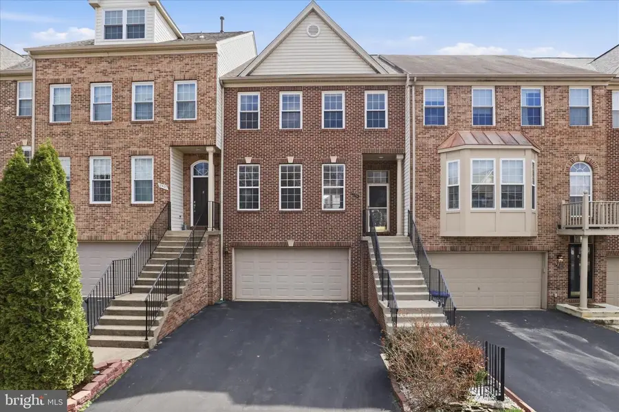 12409 Casbeer Dr, Fairfax, VA 22033 - #3