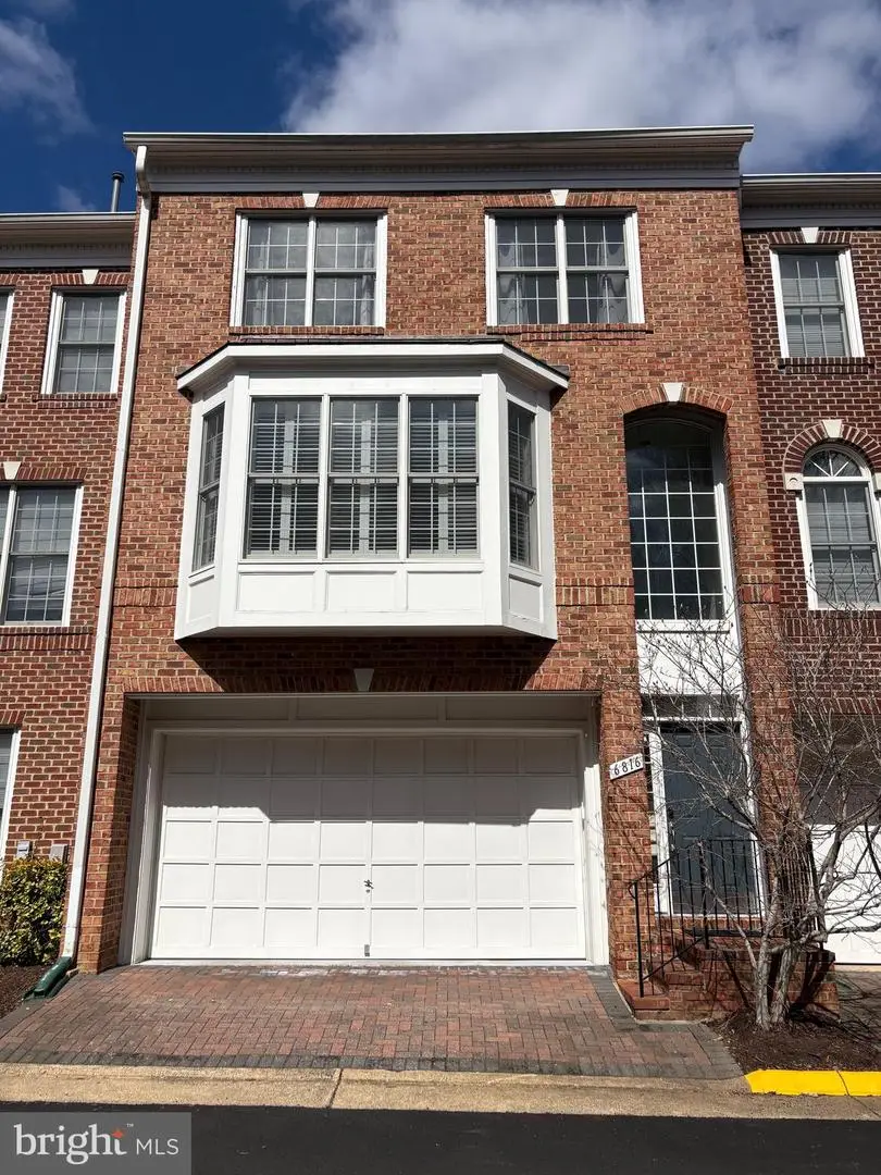 6816 Rigby Ln, McLean, VA 22101 - #1