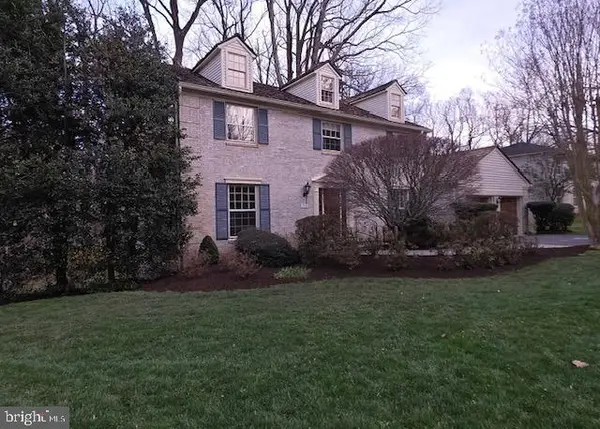 718 Ridge Dr, MCLEAN, VA 22101