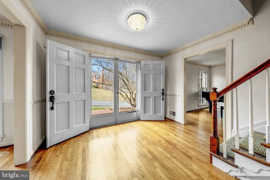 9508 Brian Jac Ln, Great Falls, VA 22066 - #3