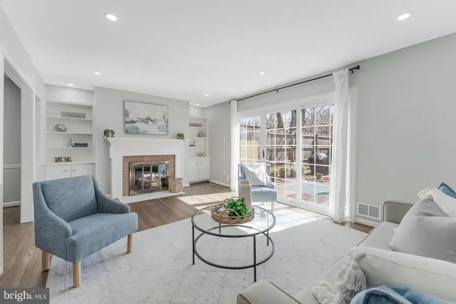 6749 Towne Lane Rd, McLean, VA 22101 - #2