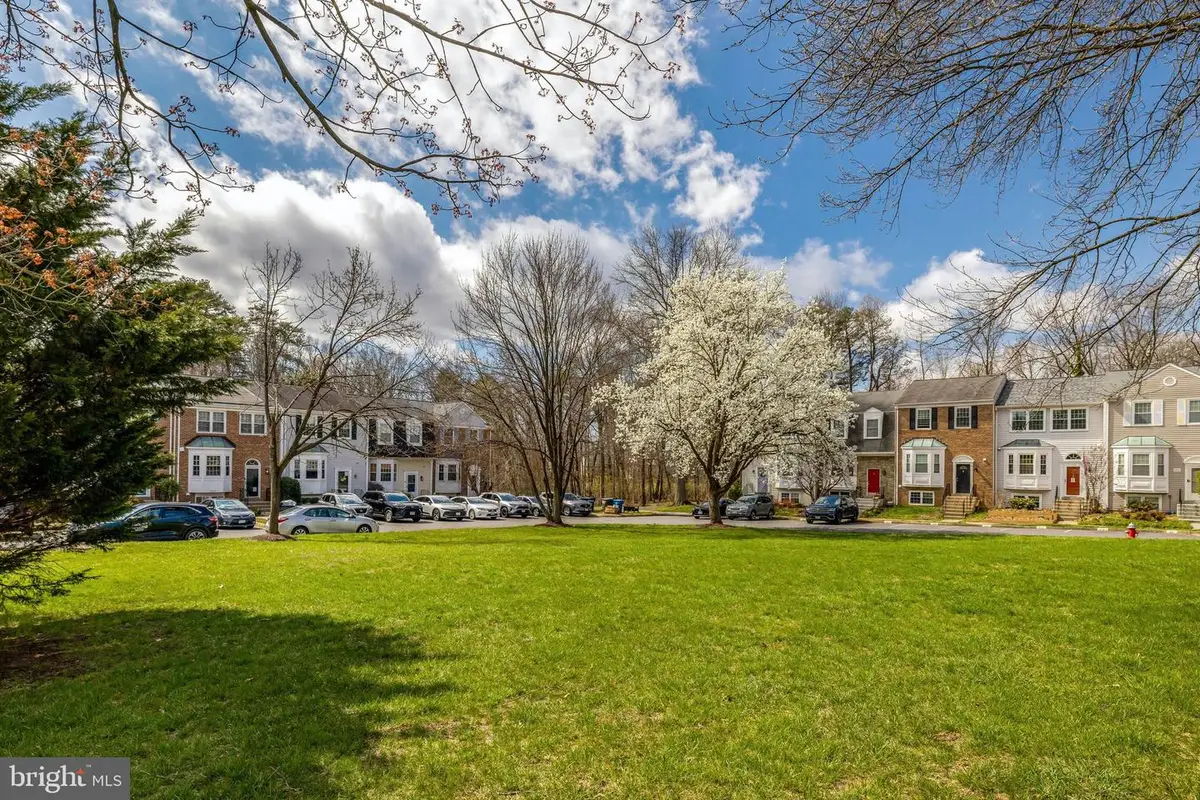 3621 Buckeye Ct, Fairfax, VA 22033 - #1