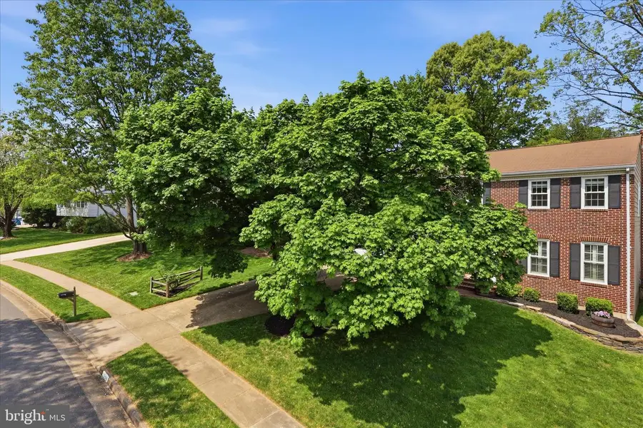 5208 Ruffner Woods Ct, Burke, VA 22015 - #3