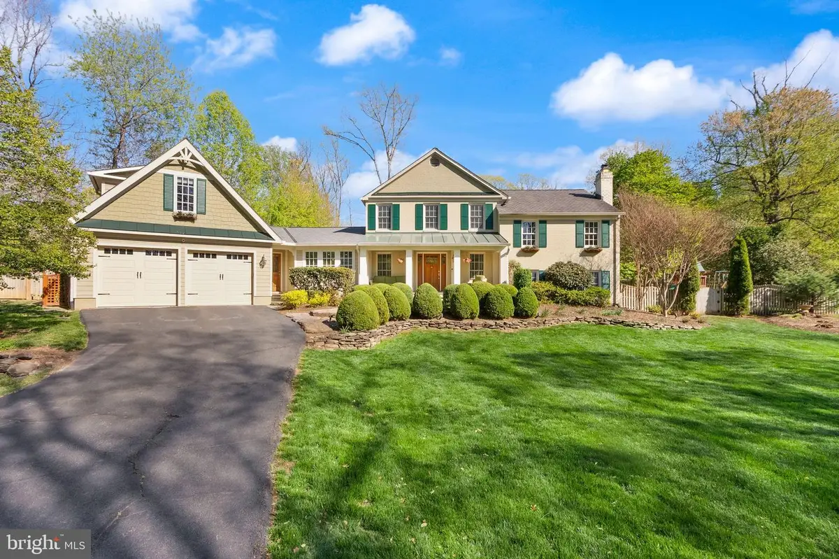 11809 Wayland St, Oakton, VA 22124 - #1