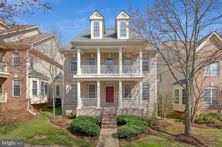 9183 Topaz St, Fairfax, VA 22031 - #2