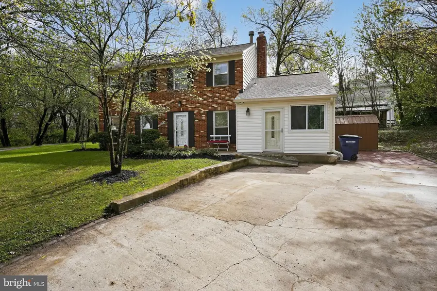 805 Mosby Hollow Dr, Herndon, VA 20170 - #3