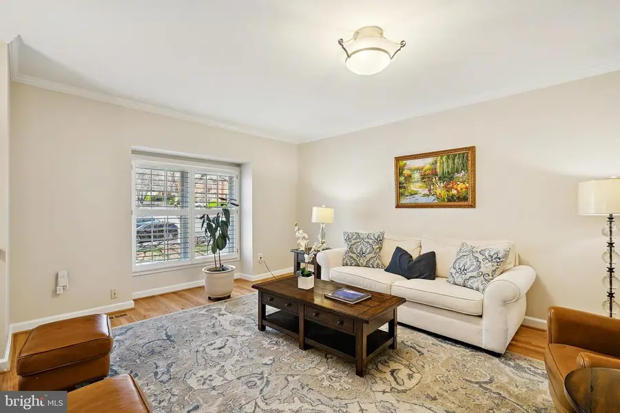 7810 Ashley Glen Rd, Annandale, VA 22003 - #2