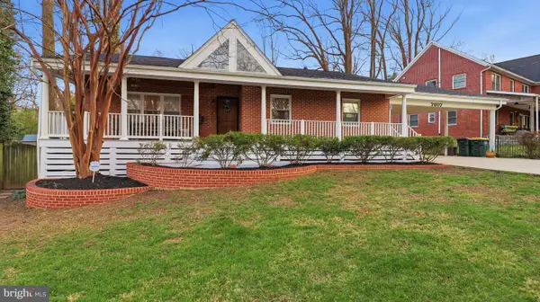 7607 Burnside Ct, FALLS CHURCH, VA 22043