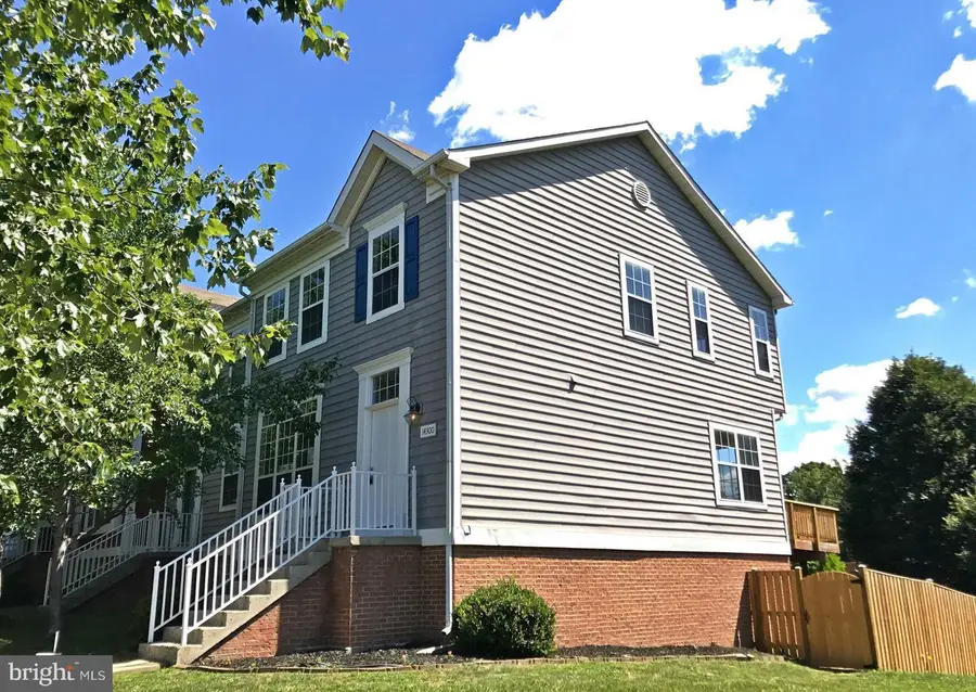 14300 Montverd Ct, Centreville, VA 20121 - #2