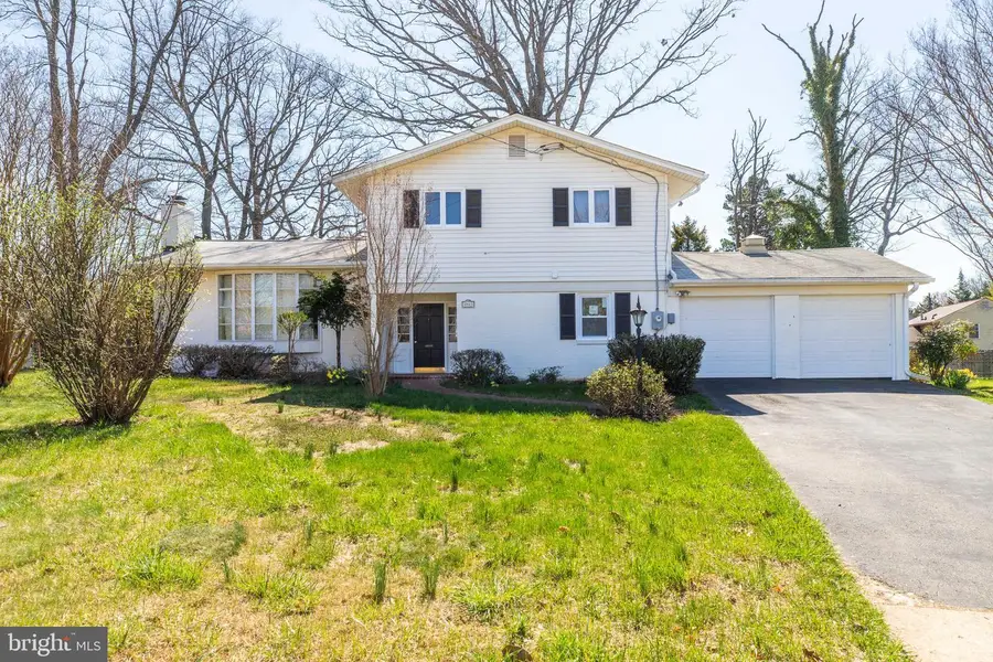 3923 Forest Grove Dr, Annandale, VA 22003 - #3