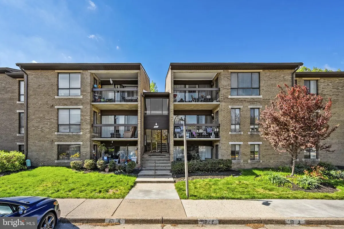 517 Florida Ave #t4, Herndon, VA 20170 - #1