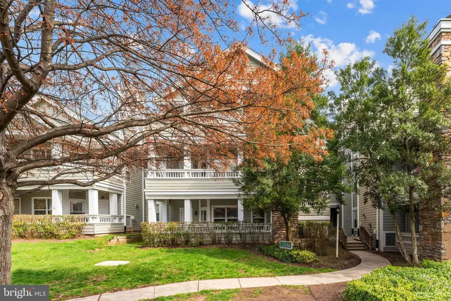 13058 Autumn Woods Way #105, Fairfax, VA 22033 - #2