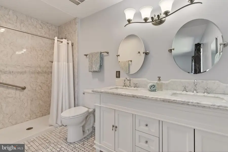 13400 Catoctin Ct, Herndon, VA 20170 - #2