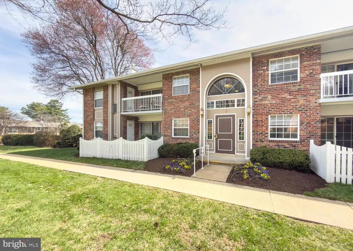1954 Kennedy Dr #201, McLean, VA 22102 - #1