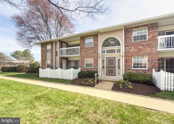 1954 Kennedy Dr #201, MCLEAN, VA 22102