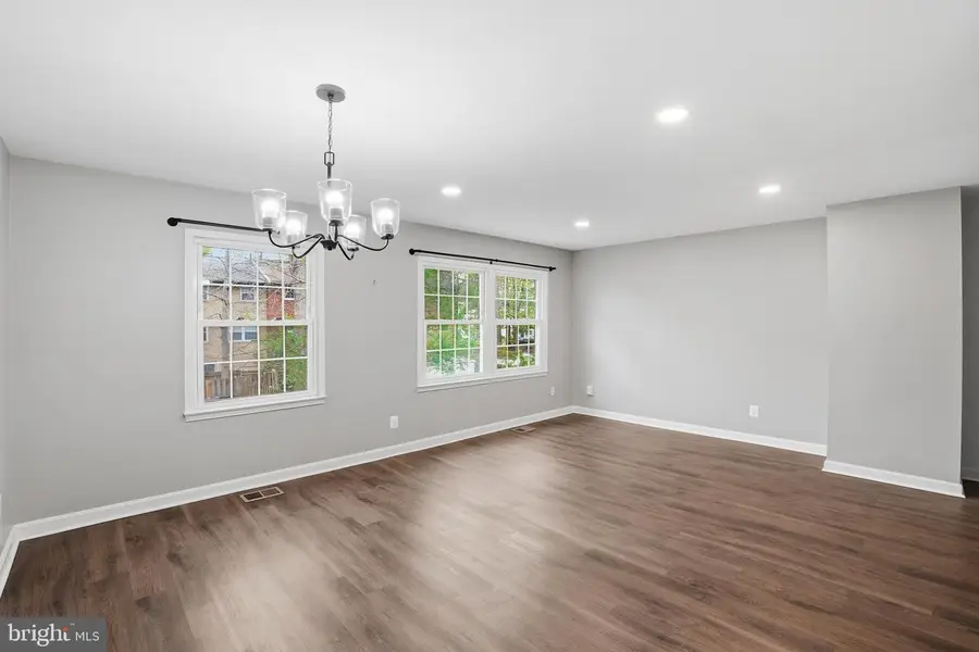 14874 Lambeth Sq, Centreville, VA 20120 - #3