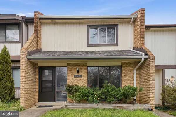 1134 Shannon Pl, HERNDON, VA 20170