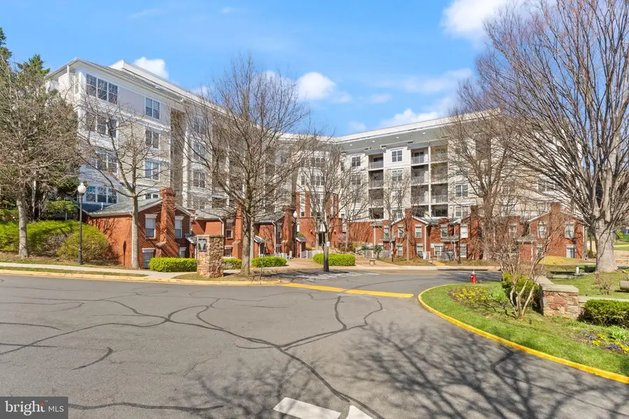 1625 International Dr #203, McLean, VA 22102 - #3