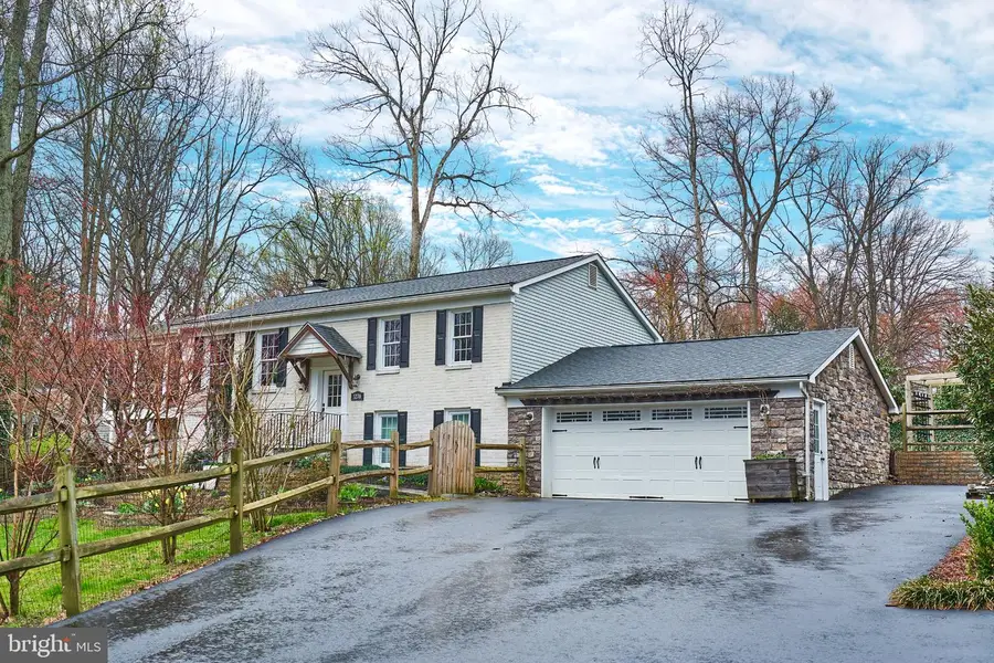 3270 Fox Mill Rd, Oakton, VA 22124 - #2