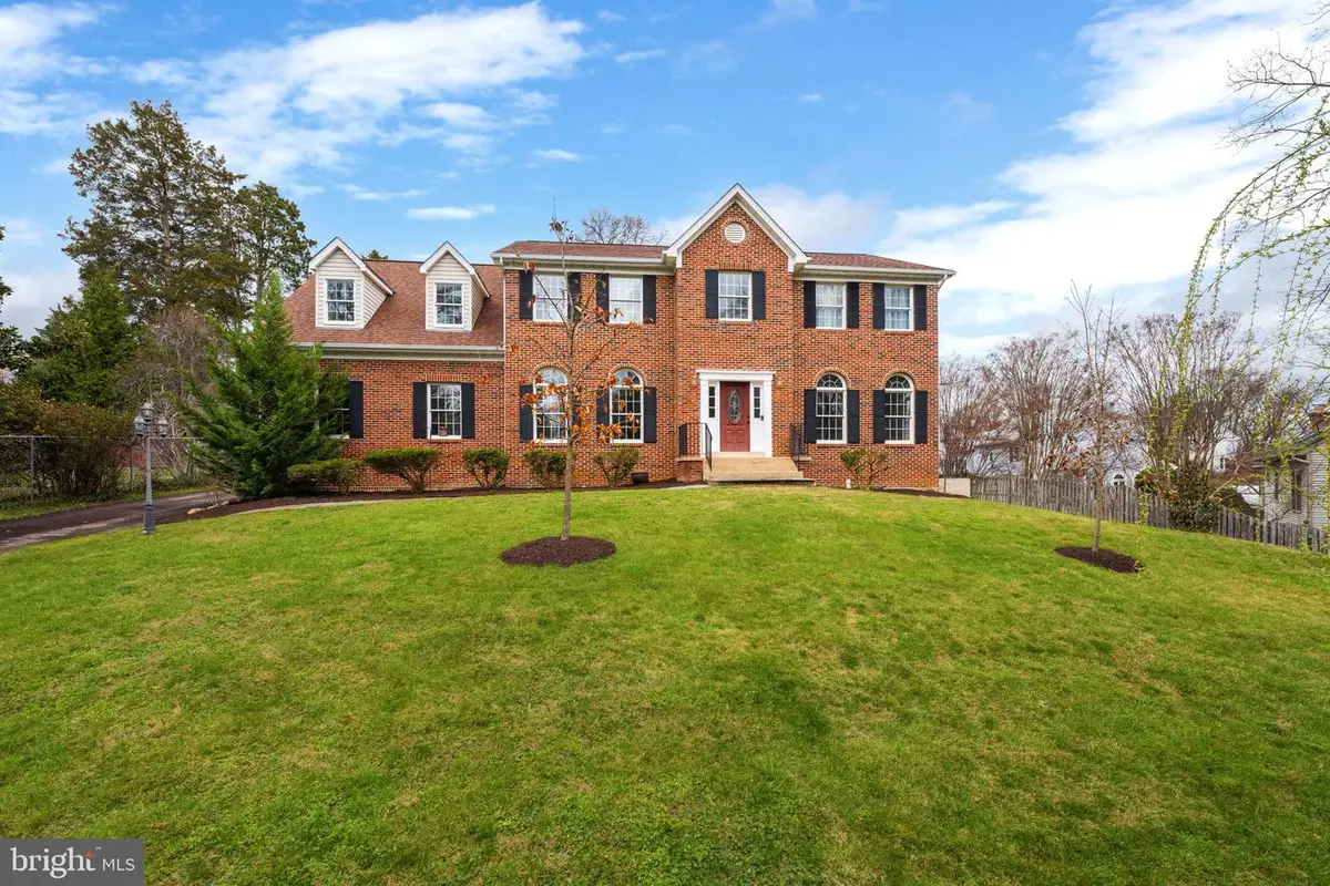 3400 Woodland Ln, Alexandria, VA 22309 - #1
